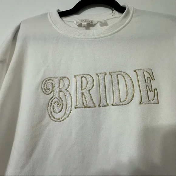 Shiraleah NWT Bride Long Sleeve Ivory Sweatshirt Size M - Picture 2 of 7